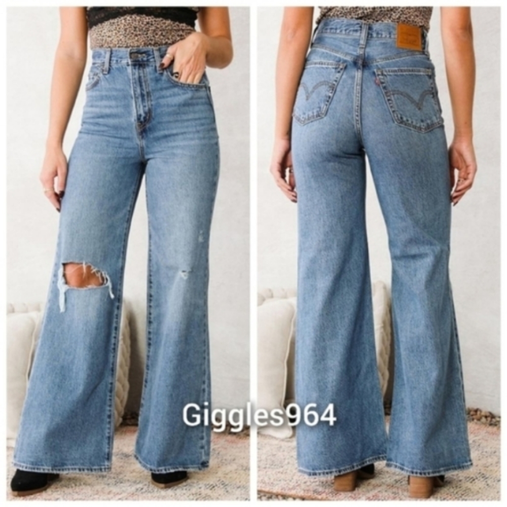 Levi's Ribcage High Rise Bootcut Jeans
